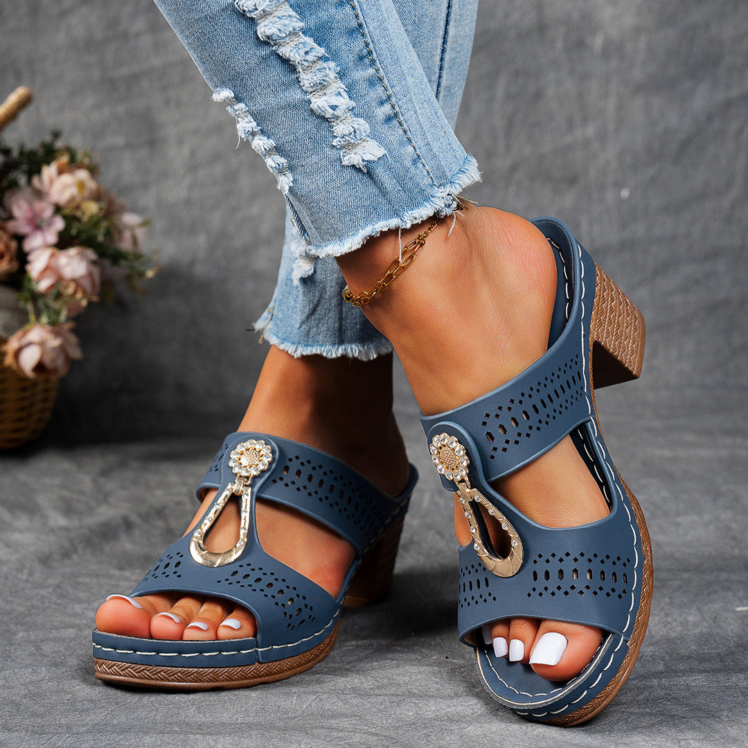 Nicoleta - Orthopedic Sandal With Zircon