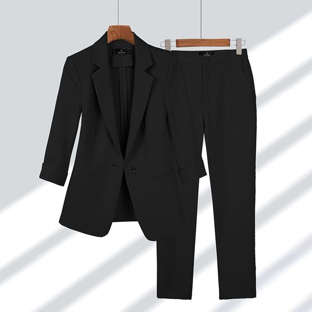 Linniya - Two-Piece Blazer And Pant Set