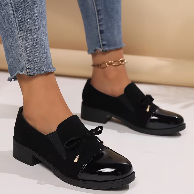 Saskana - Loafers With Bow and Glossy Toe Cap