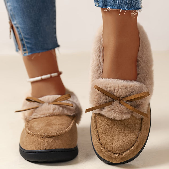 Avelena - Cozy Plush Slipper With Bow