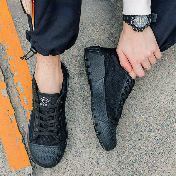 Stratosmark - Elegant Non-Slip Shoes