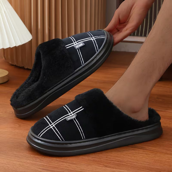 Wioviotrace - Plush Slippers With Checkered Pattern